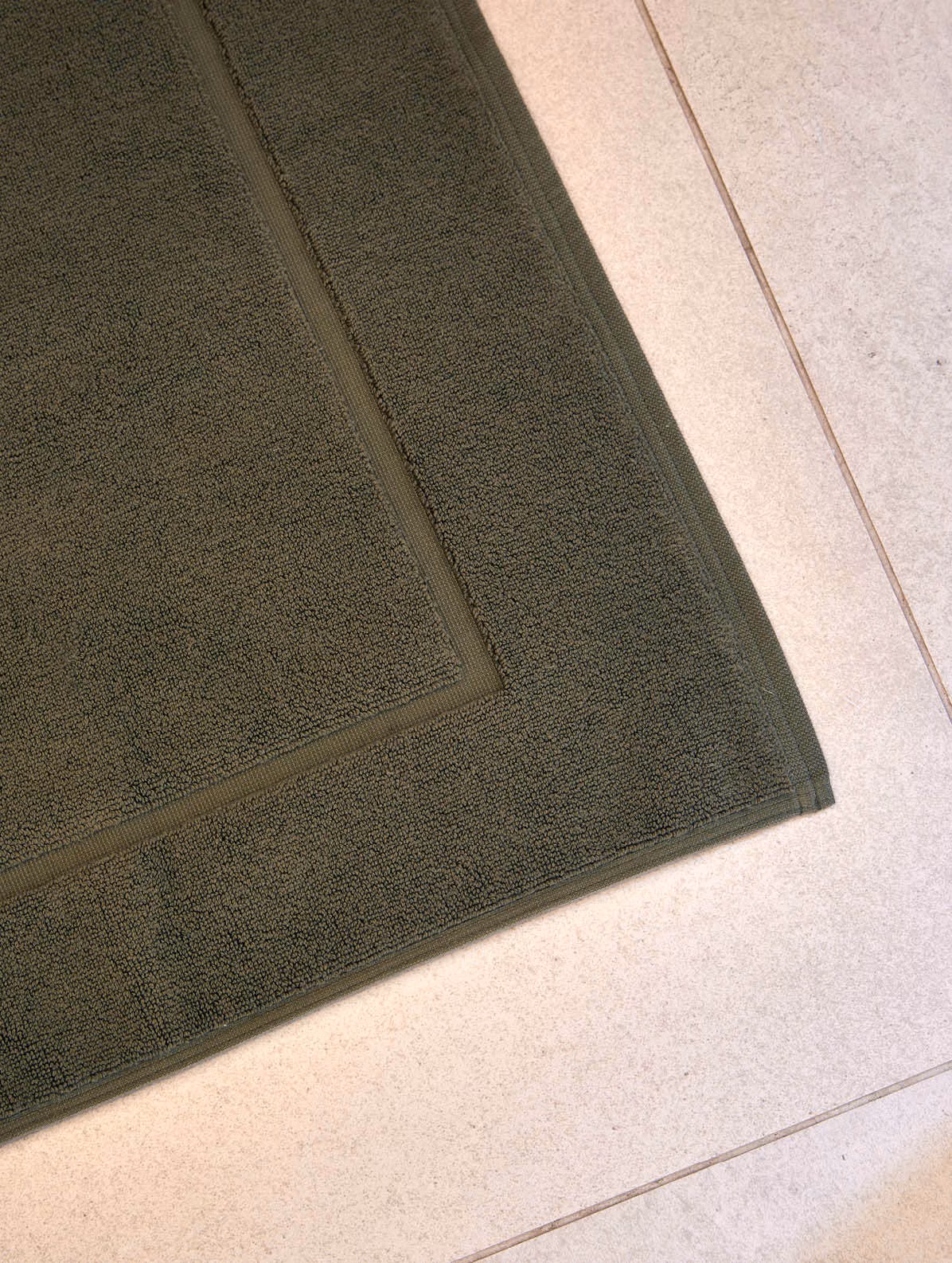 Classic badematte oliven